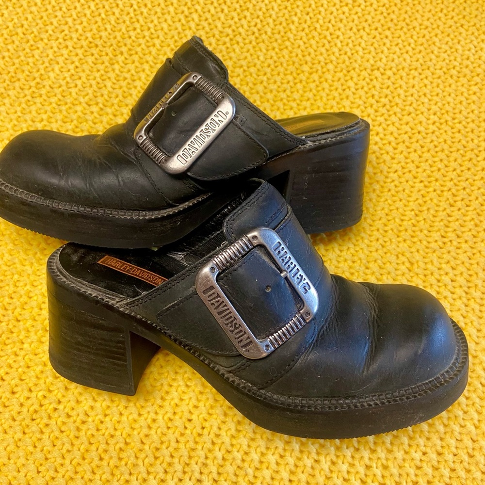 Harley Davidson Motorcycles Women's Size 6.5 Black Leather Clogs - Picture 2 of 6